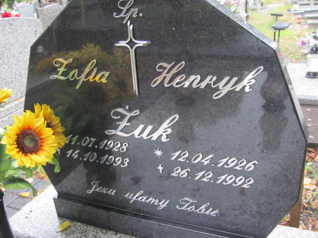 Zofia Żuk 1928 Prudnik - Grobonet - Wyszukiwarka osób pochowanych