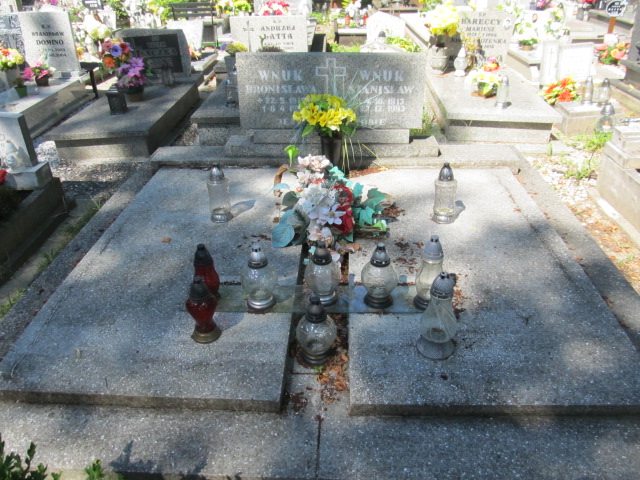 Grób Mieczysław Wnuk
