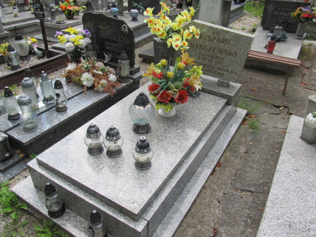 Grób Ireneusz Opioła