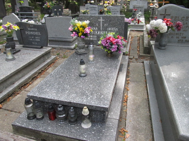 Grób Genowefa Pierzchała