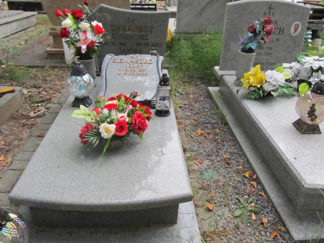 Grób Józef Siemaszko