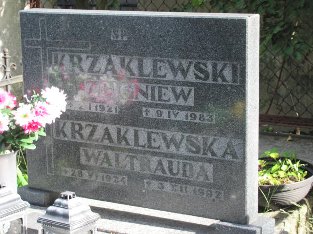 Waltruda Krzaklewska 1924 Prudnik - Grobonet - Wyszukiwarka osób pochowanych